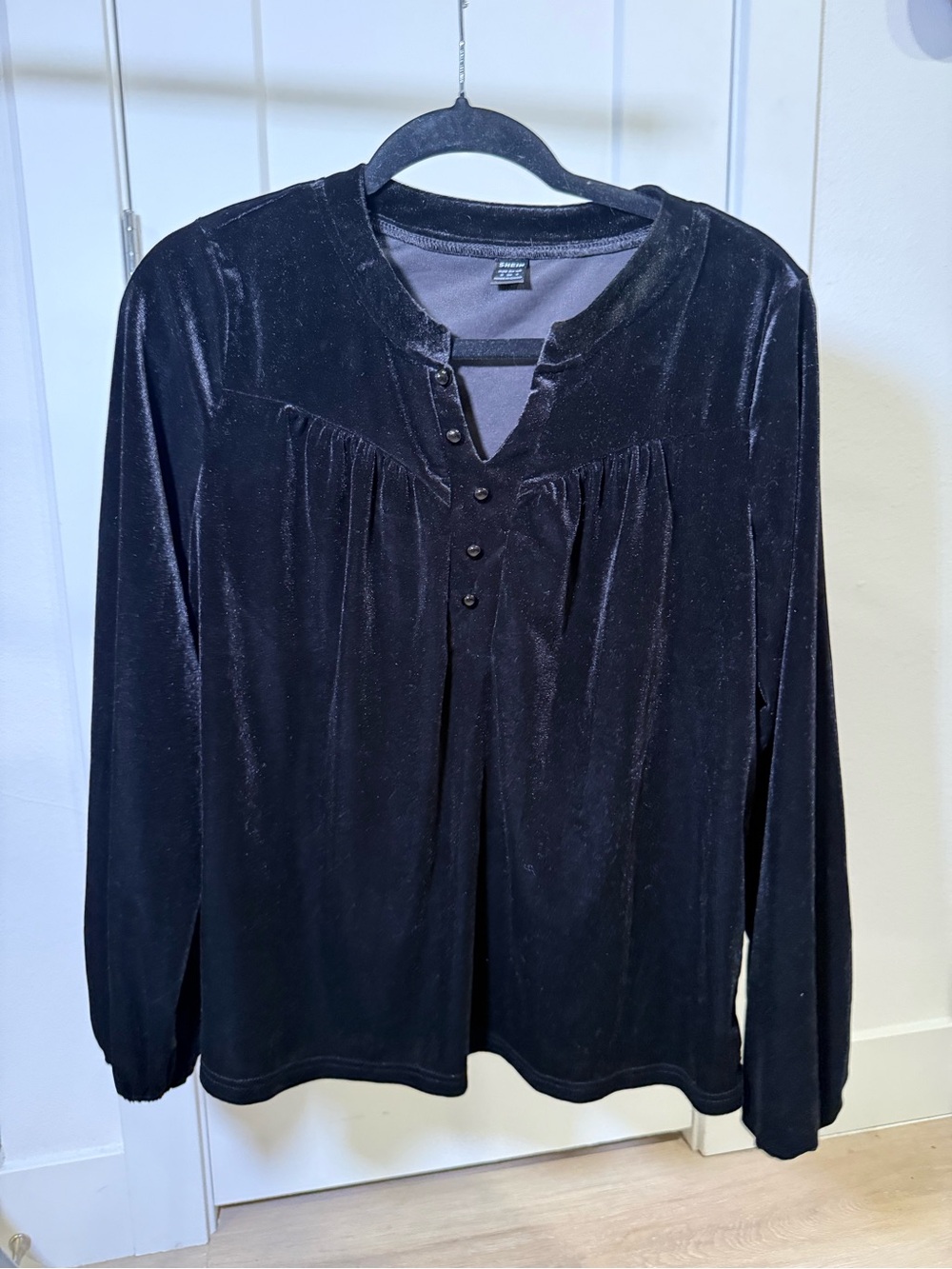 SHEIN Black Velvet Long Sleeve Button-Yoke Top